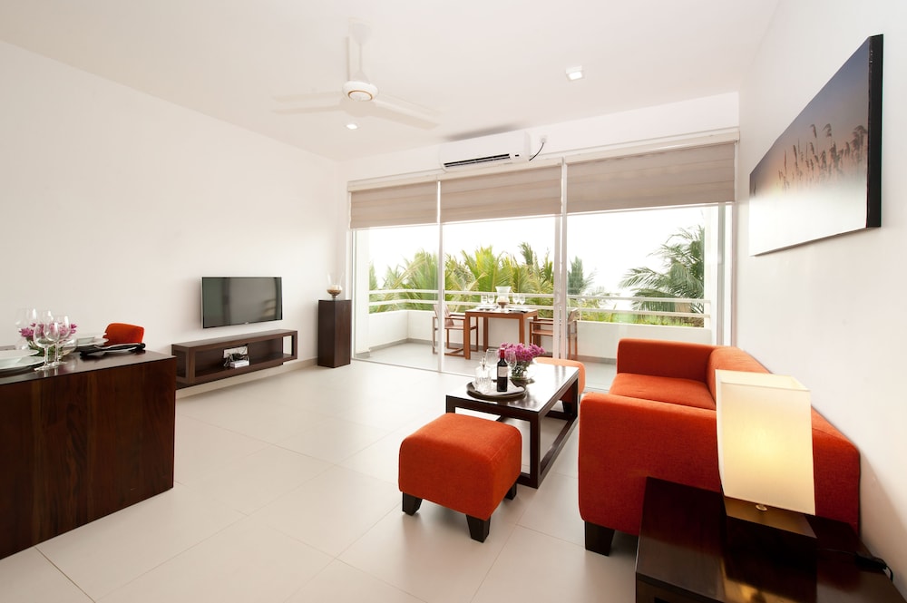 The Beach Apartments — Hotel rooms in Negombo, Western Province