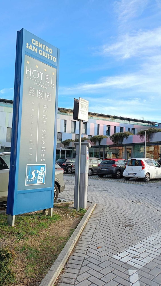 Blue Shades Aparthotel - zdjęcie 2
