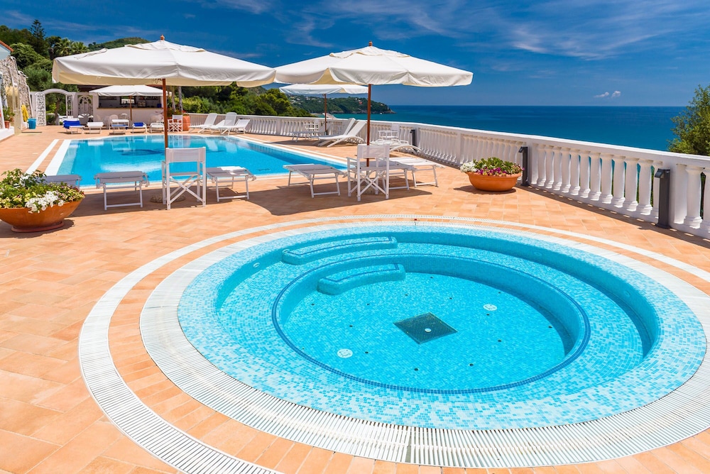 Grand Hotel Le Rocce - zdjęcie 2