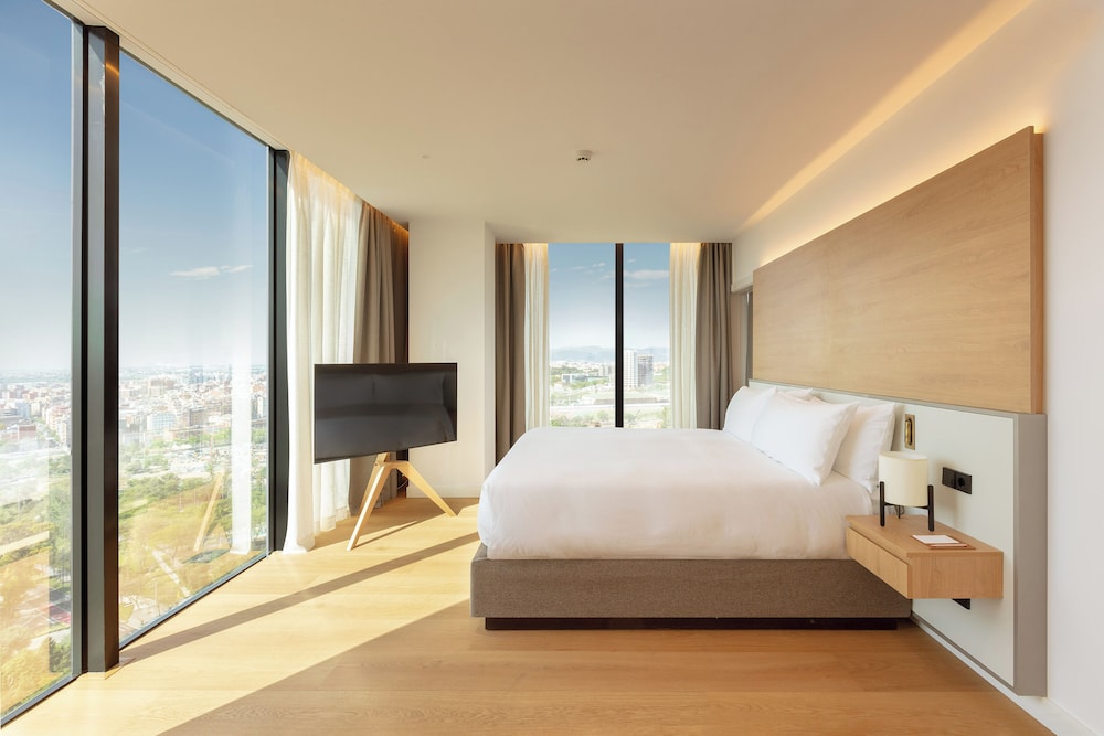 Torre Melina, a Gran Meliá Hotel — Hotel rooms in Barcelona, Catalonia