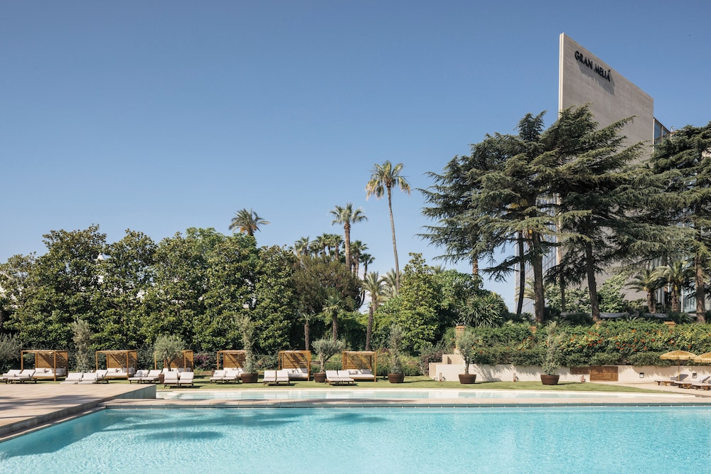 Torre Melina, a Gran Meliá Hotel — Swimming pool in Barcelona, Catalonia