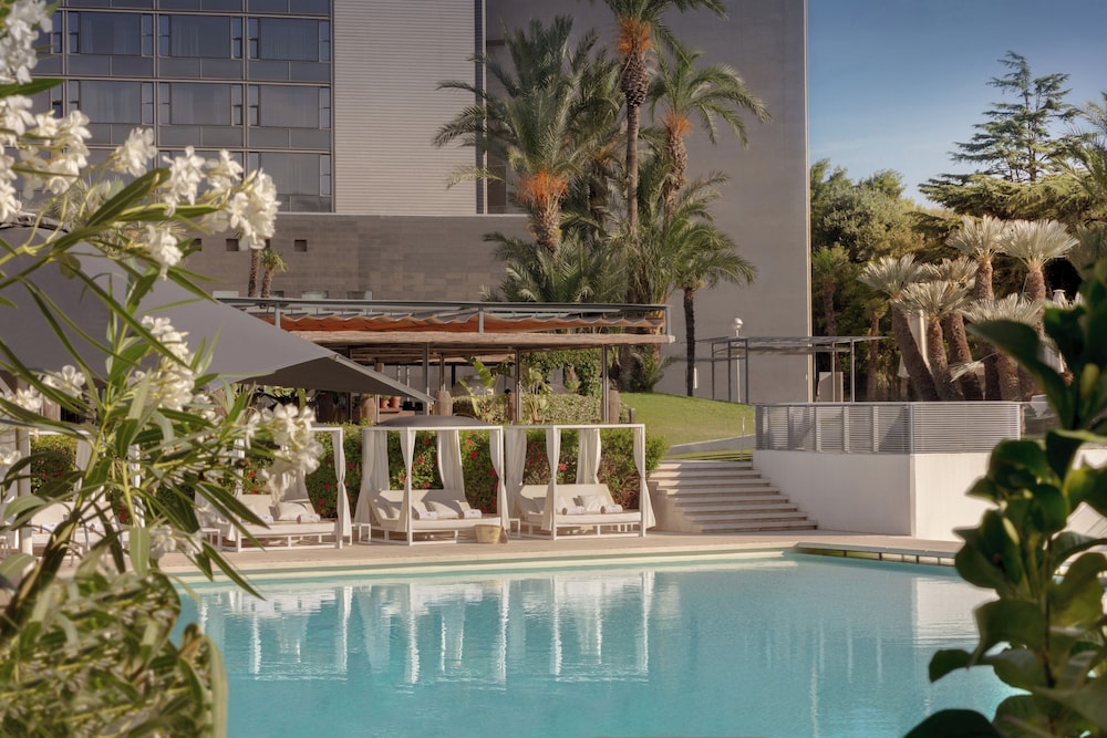 Torre Melina, a Gran Meliá Hotel — Swimming pool in Barcelona, Catalonia