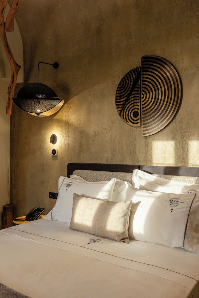 Santo Mangata Boutique Hotel & Spa - Adults Only — Hotel rooms in Perissa, South Aegean