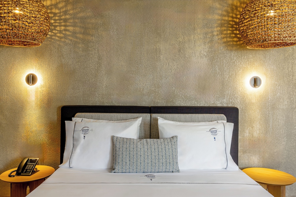 Santo Mangata Boutique Hotel & Spa - Adults Only — Hotel rooms in Perissa, South Aegean