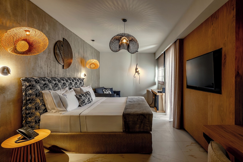Santo Mangata Boutique Hotel & Spa - Adults Only — Hotel rooms in Perissa, South Aegean