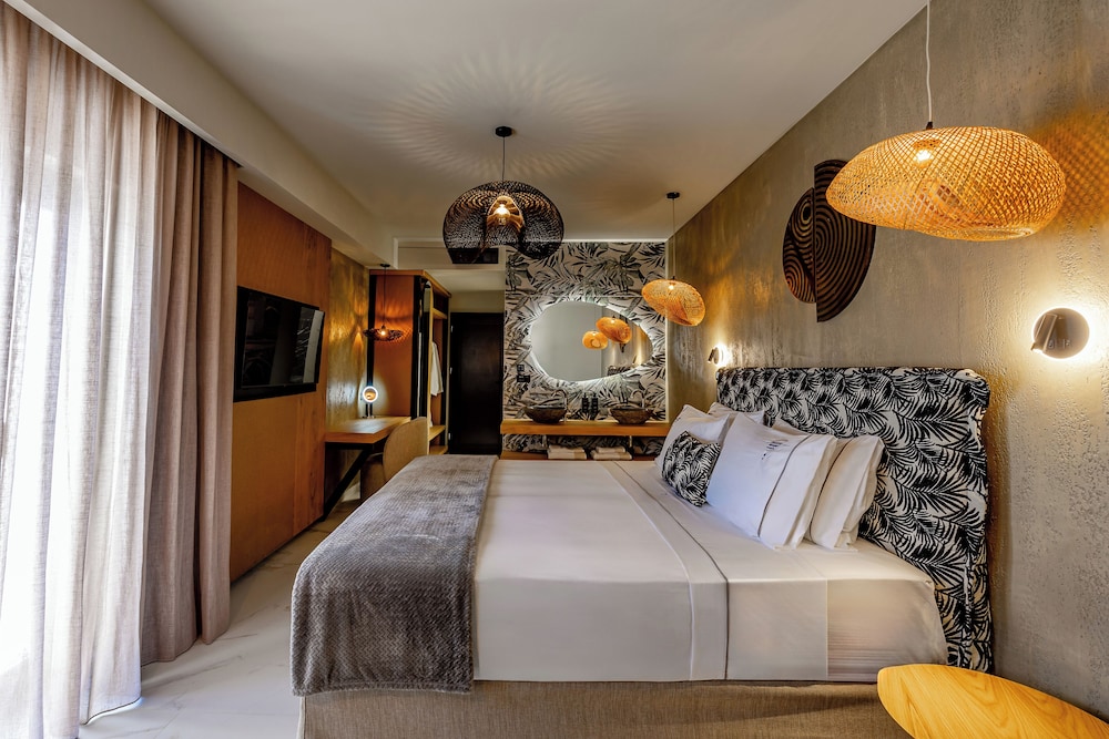Santo Mangata Boutique Hotel & Spa - Adults Only — Hotel rooms in Perissa, South Aegean