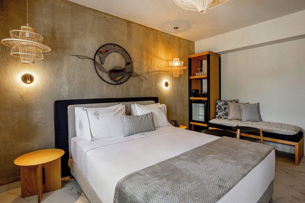 Santo Mangata Boutique Hotel & Spa - Adults Only — Hotel rooms in Perissa, South Aegean