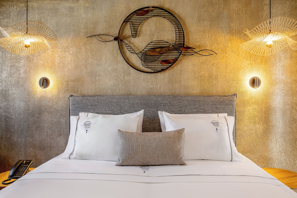 Santo Mangata Boutique Hotel & Spa - Adults Only — Hotel rooms in Perissa, South Aegean