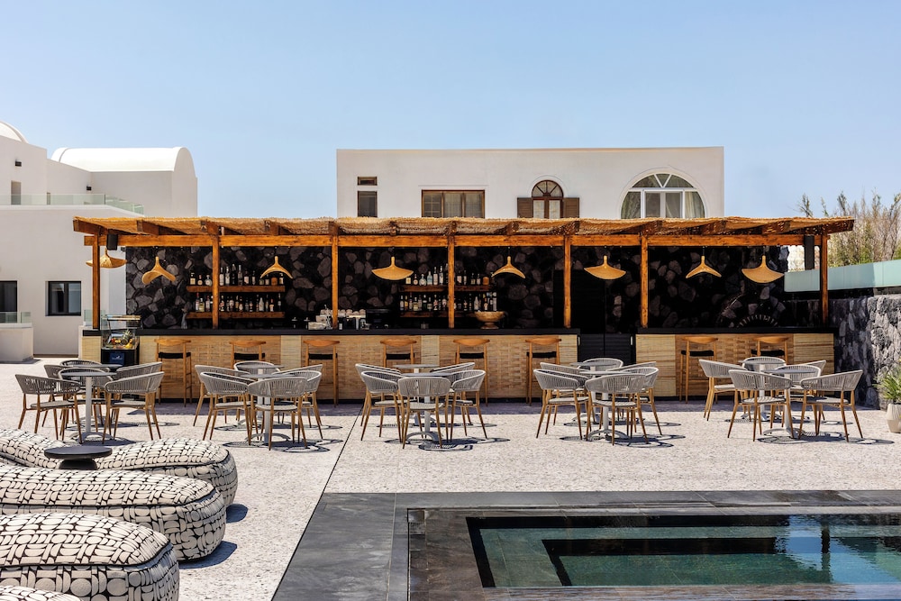 Santo Mangata Boutique Hotel & Spa - Adults Only — Restaurant & bars in Perissa, South Aegean