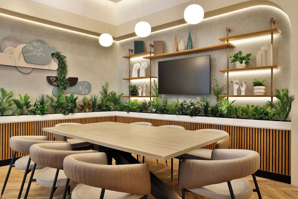 The First Collection Waterfront, Dubai, a Tribute Portfolio Hotel — Restaurant & bars in Dubai