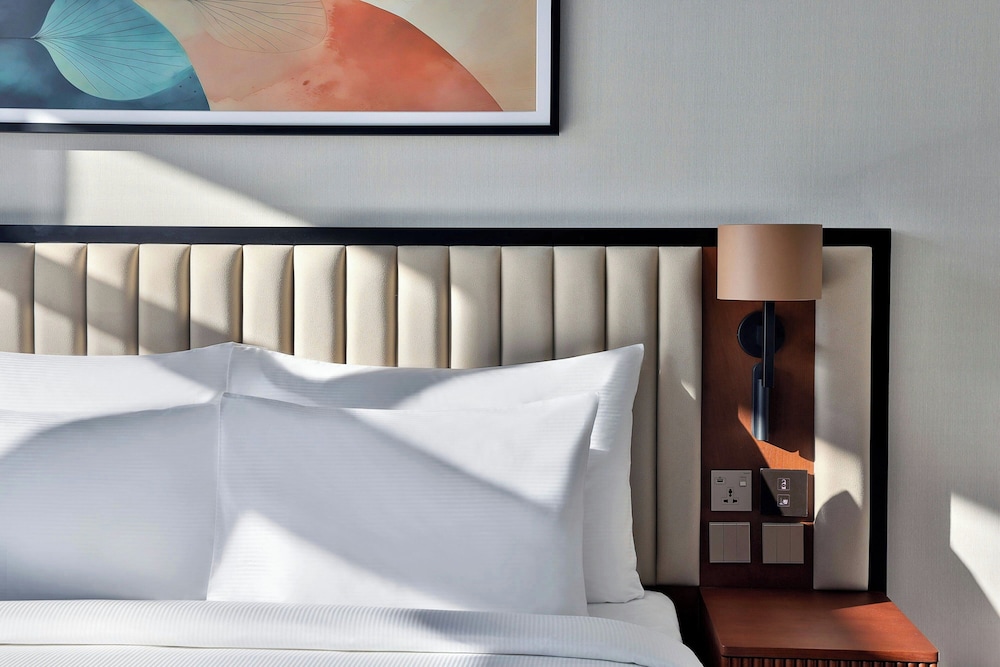 The First Collection Waterfront, Dubai, a Tribute Portfolio Hotel — Hotel rooms in Dubai