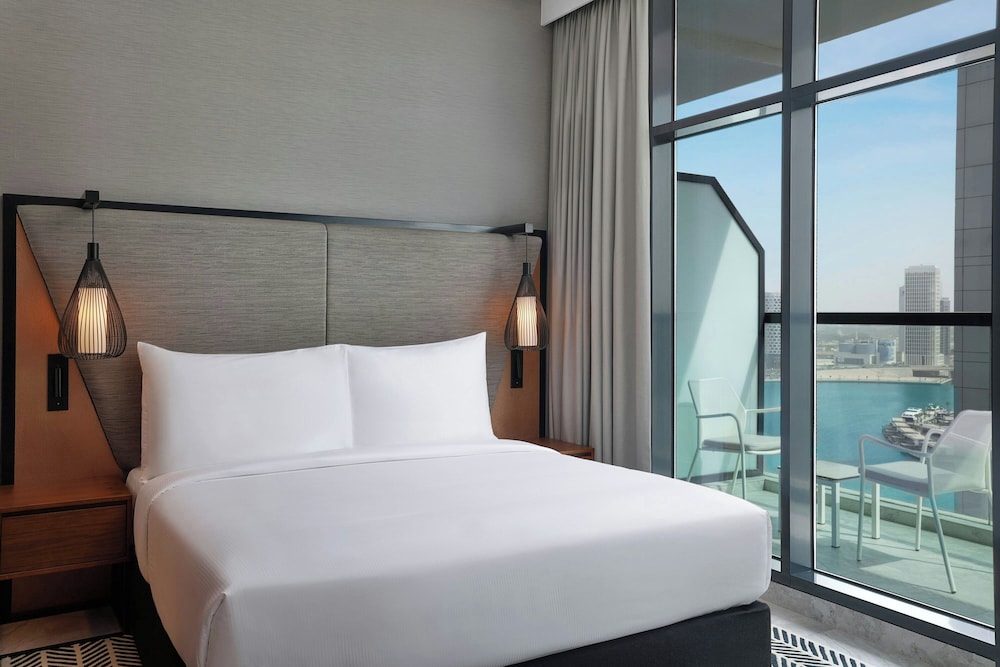 The First Collection Waterfront, Dubai, a Tribute Portfolio Hotel — Hotel rooms in Dubai