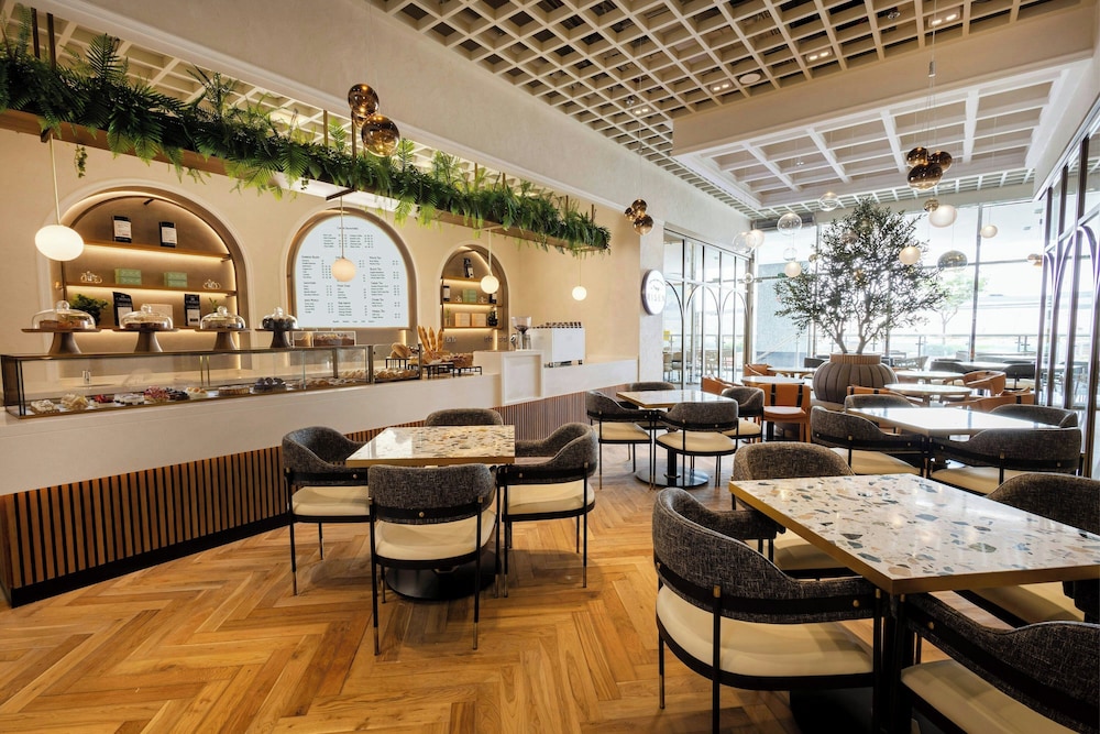 The First Collection Waterfront, Dubai, a Tribute Portfolio Hotel — Restaurant & bars in Dubai