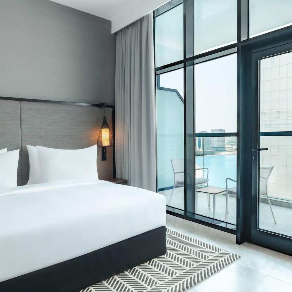 The First Collection Waterfront, Dubai, a Tribute Portfolio Hotel — Hotel rooms in Dubai