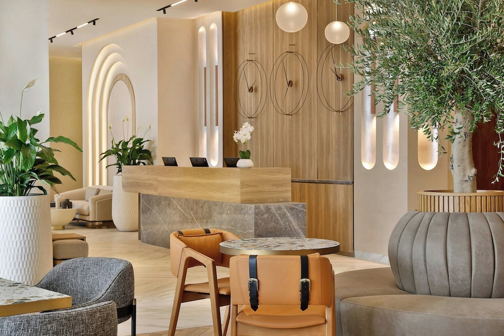 The First Collection Waterfront, Dubai, a Tribute Portfolio Hotel — Restaurant & bars in Dubai