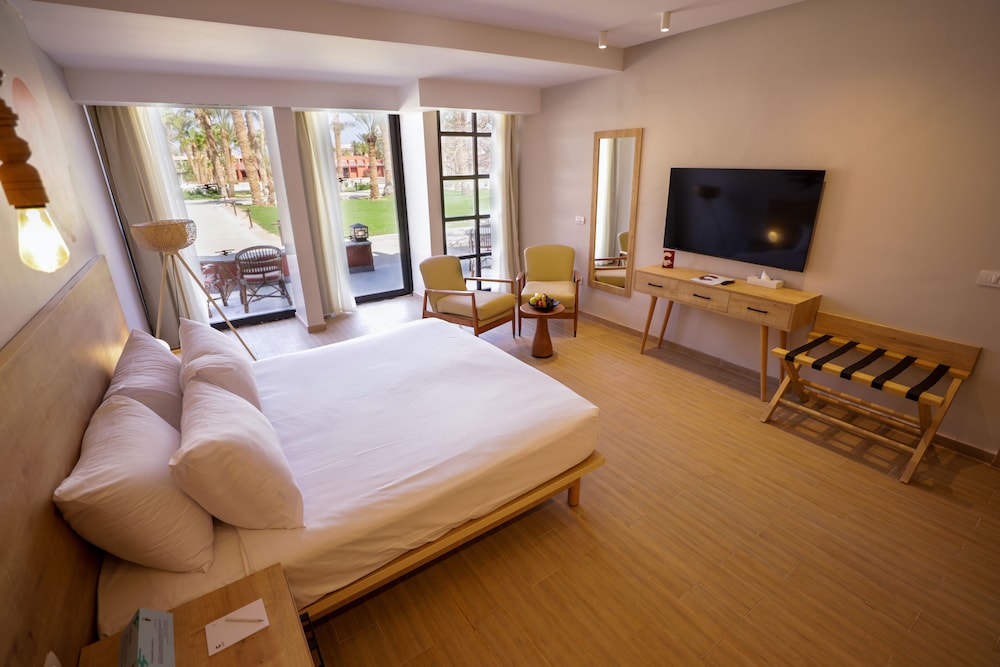 Calimera Blend Paradise — Hotel rooms in Hurghada, Red Sea