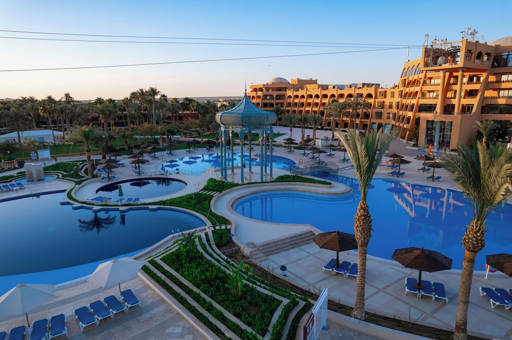 Calimera Blend Paradise — Swimming pool in Hurghada, Red Sea