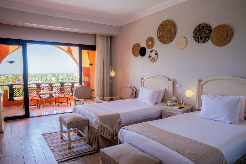 Calimera Blend Paradise — Hotel rooms in Hurghada, Red Sea