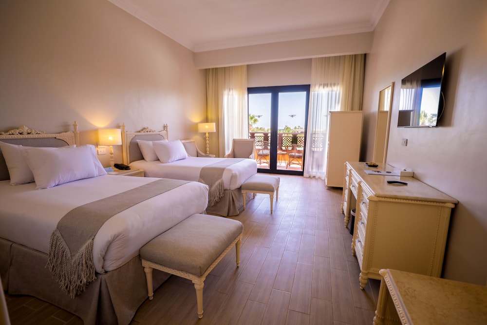Calimera Blend Paradise — Hotel rooms in Hurghada, Red Sea