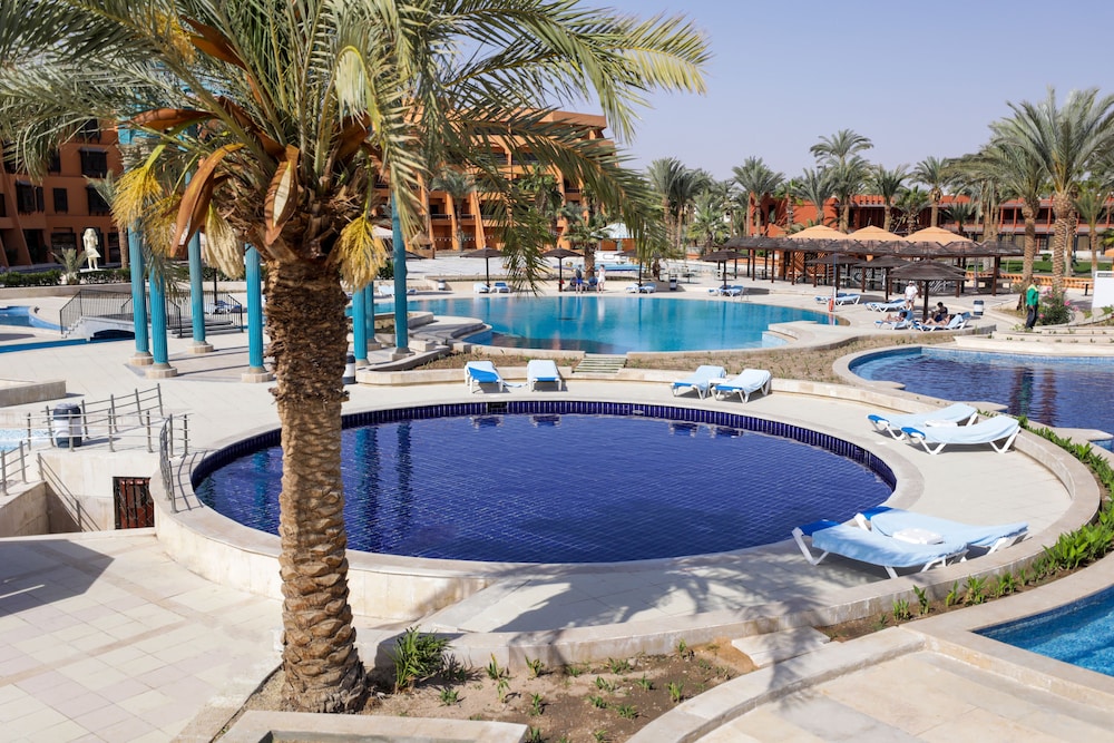 Calimera Blend Paradise — Swimming pool in Hurghada, Red Sea