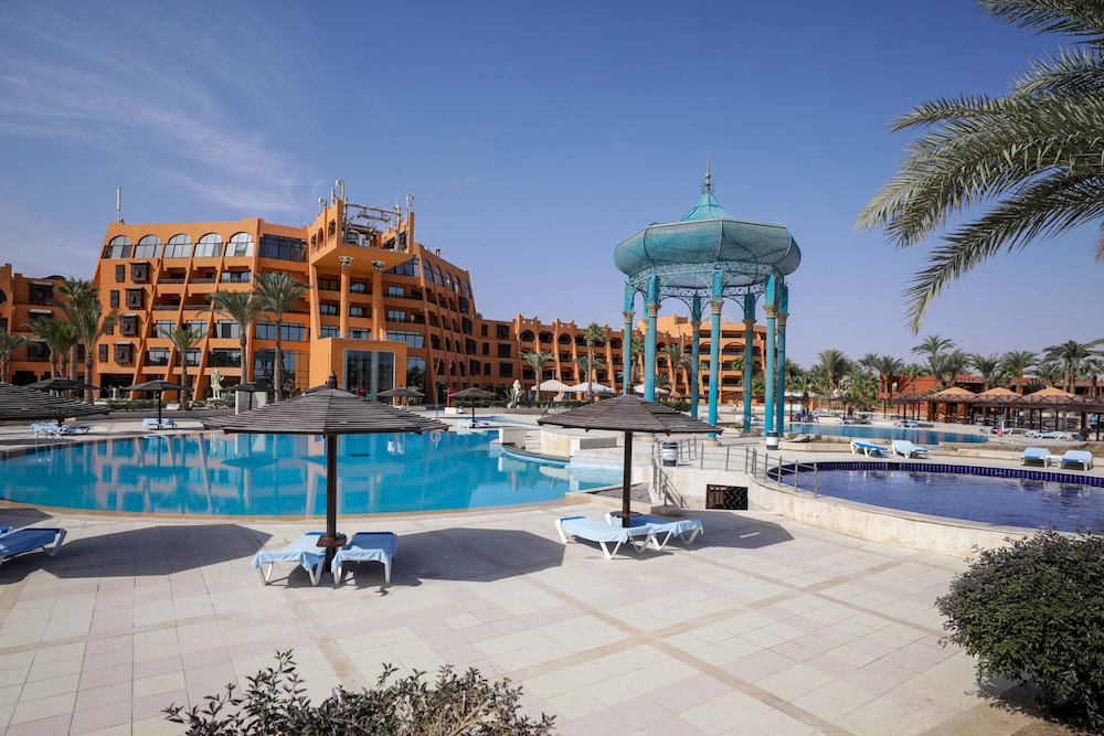 Calimera Blend Paradise — Swimming pool in Hurghada, Red Sea