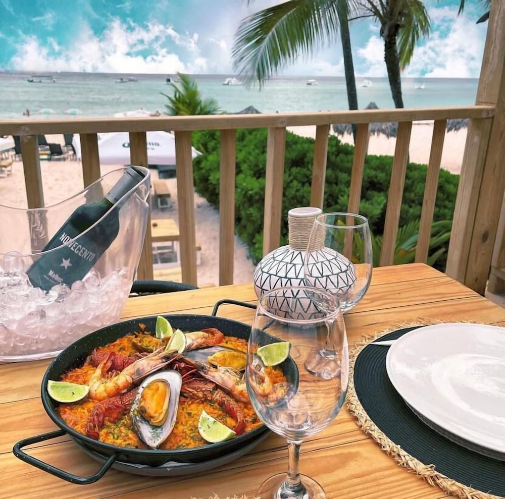 Punta Cana — Restaurant & bars in Bavaro, La Altagracia