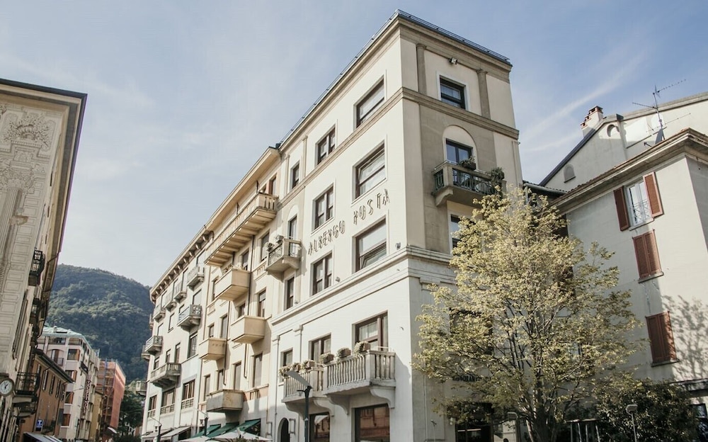 Posta Design Hotel — Main photo in Como, Lombardy