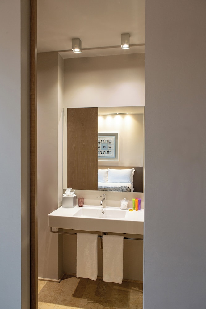 Posta Design Hotel — Hotel rooms in Como, Lombardy
