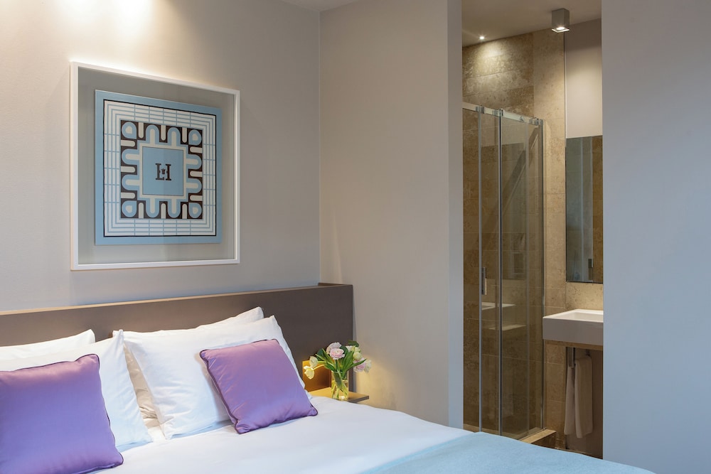 Posta Design Hotel — Hotel rooms in Como, Lombardy