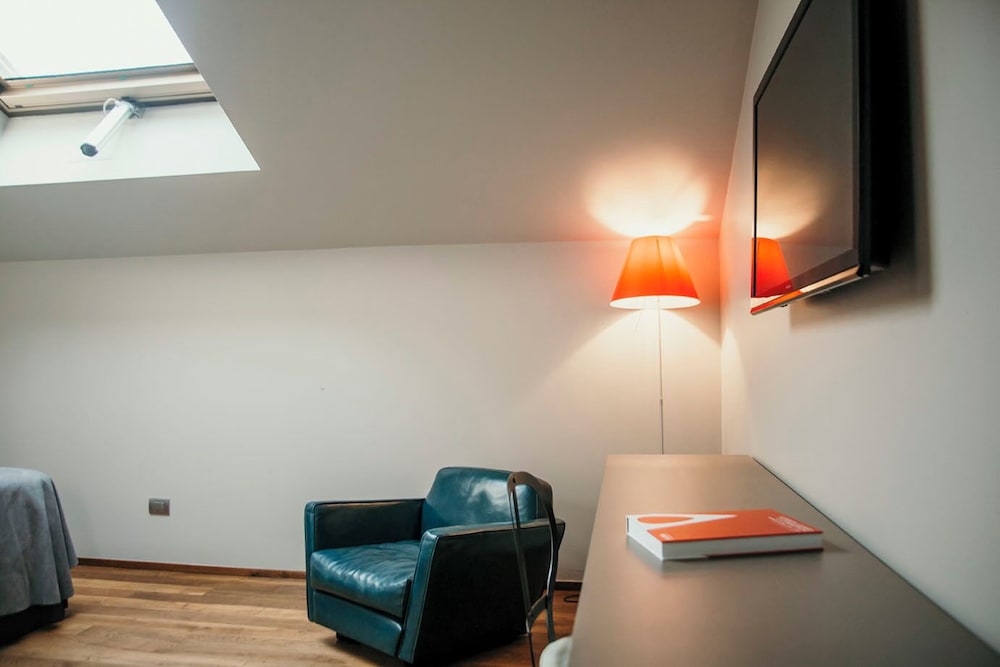 Posta Design Hotel — Hotel rooms in Como, Lombardy