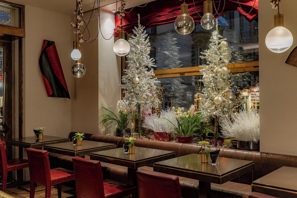 Posta Design Hotel — Restaurant & bars in Como, Lombardy