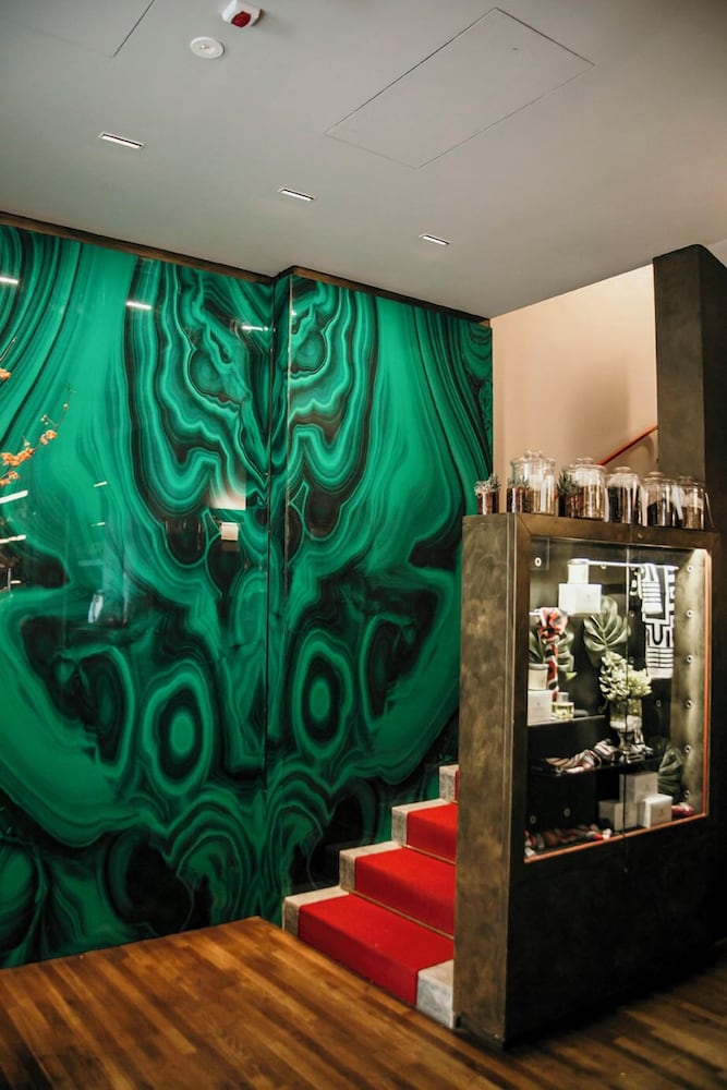 Posta Design Hotel — Hotel building in Como, Lombardy