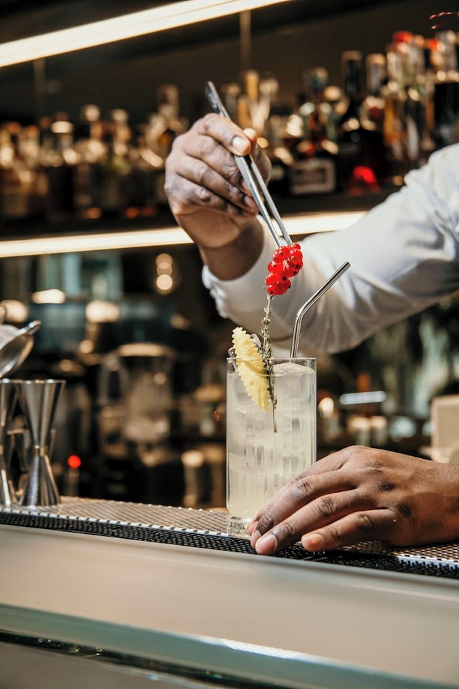 Posta Design Hotel — Restaurant & bars in Como, Lombardy