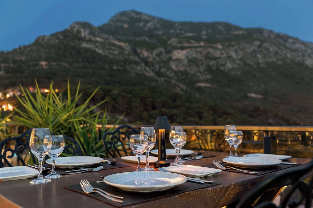 Ramada by Wyndham Fethiye Oludeniz — Restaurant & bars in Fethiye, Mugla