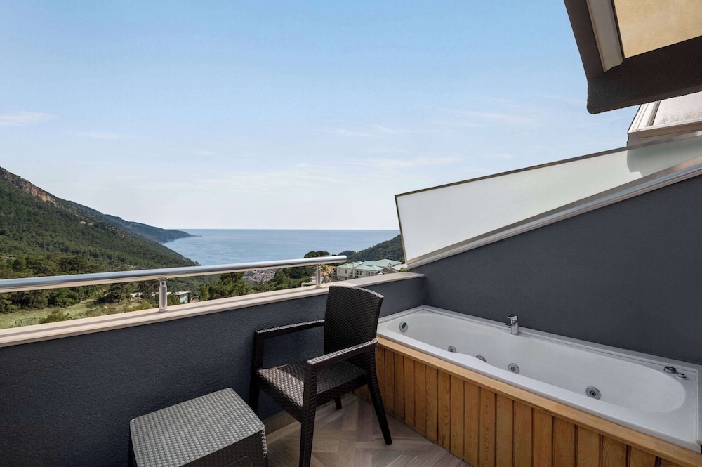 Ramada by Wyndham Fethiye Oludeniz — Hotel rooms in Fethiye, Mugla