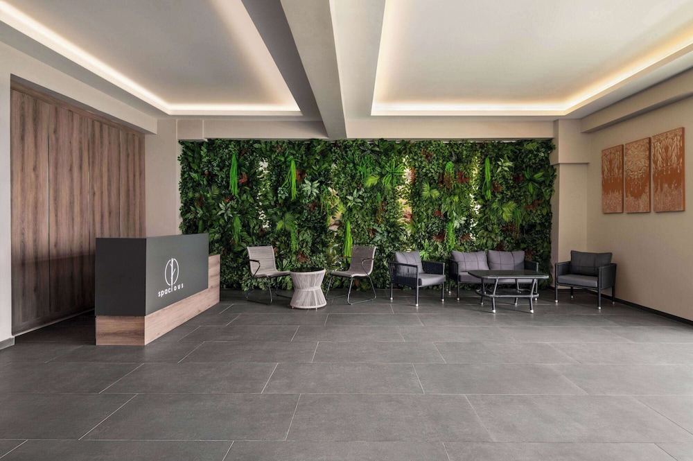 Ramada by Wyndham Fethiye Oludeniz — Hotel building in Fethiye, Mugla