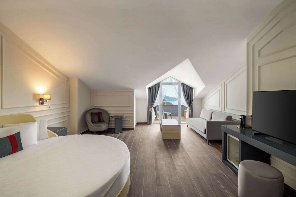 Ramada by Wyndham Fethiye Oludeniz — Hotel rooms in Fethiye, Mugla
