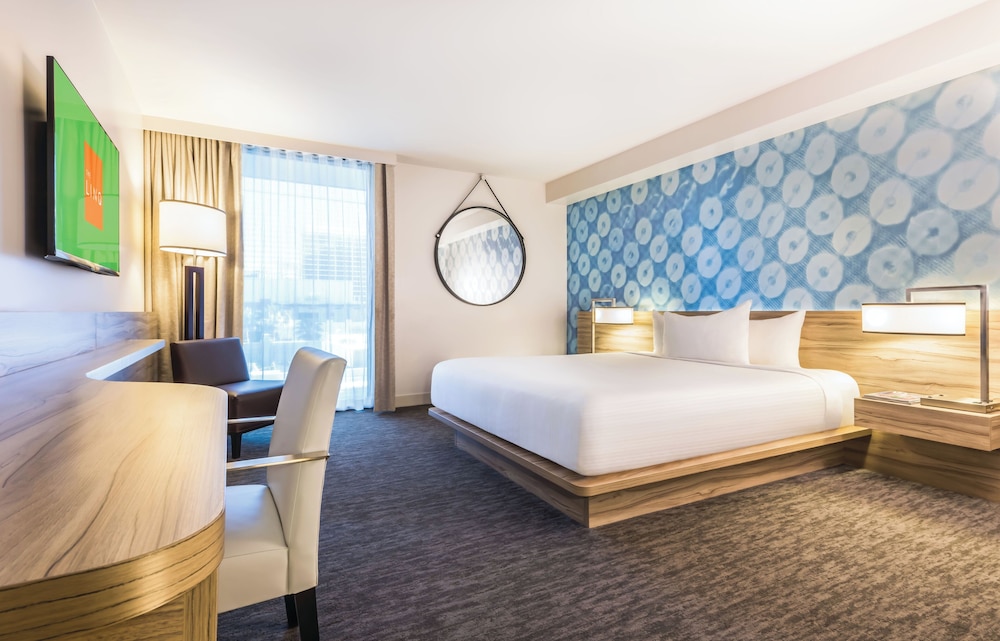 The LINQ Hotel & Casino – A Caesars Rewards Destination — Rooms in Las Vegas, Nevada