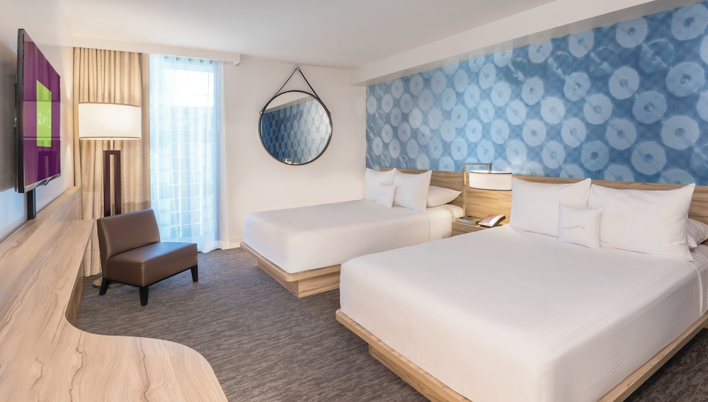 The LINQ Hotel & Casino – A Caesars Rewards Destination — Rooms in Las Vegas, Nevada