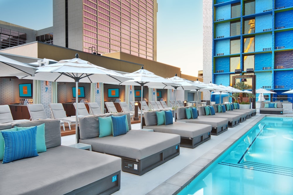 The LINQ Hotel & Casino – A Caesars Rewards Destination — Pool in Las Vegas, Nevada