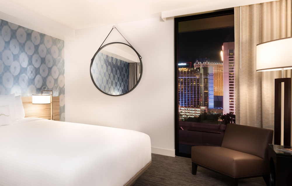The LINQ Hotel & Casino – A Caesars Rewards Destination — Rooms in Las Vegas, Nevada