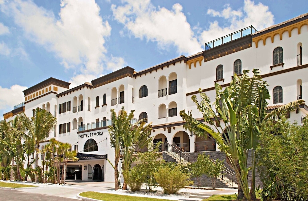 The Hotel Zamora — Hotel building in Tierra Verde, Florida