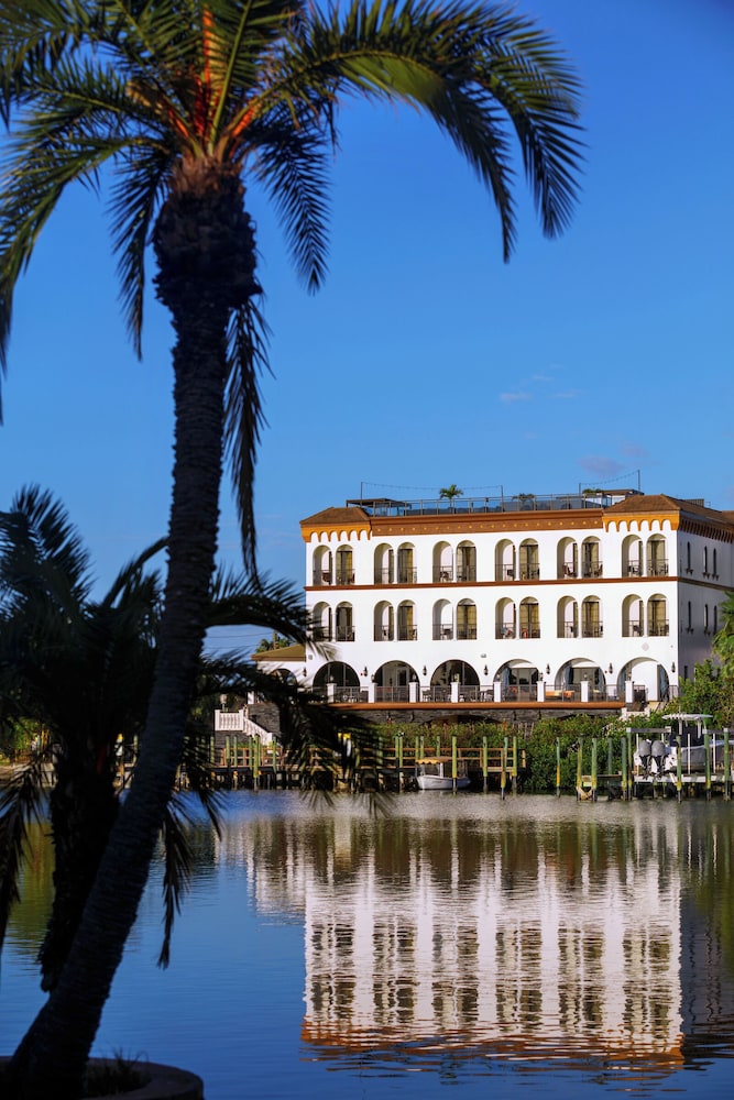 The Hotel Zamora — Hotel building in Tierra Verde, Florida