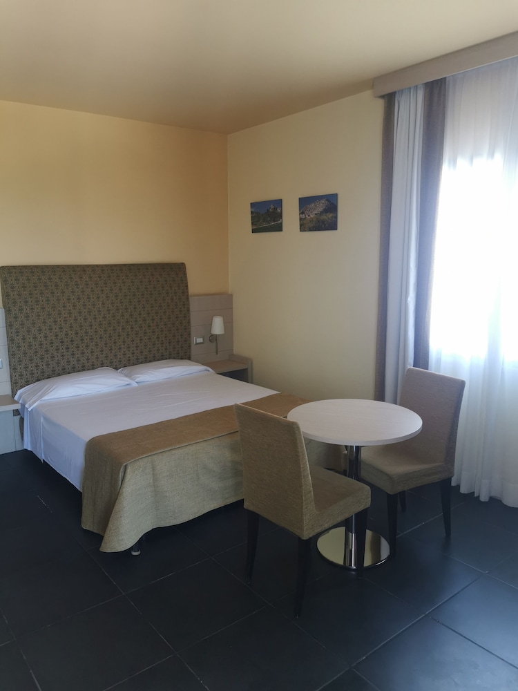 Tus' Hotel — Hotel rooms in Castel di Tusa, Sicily