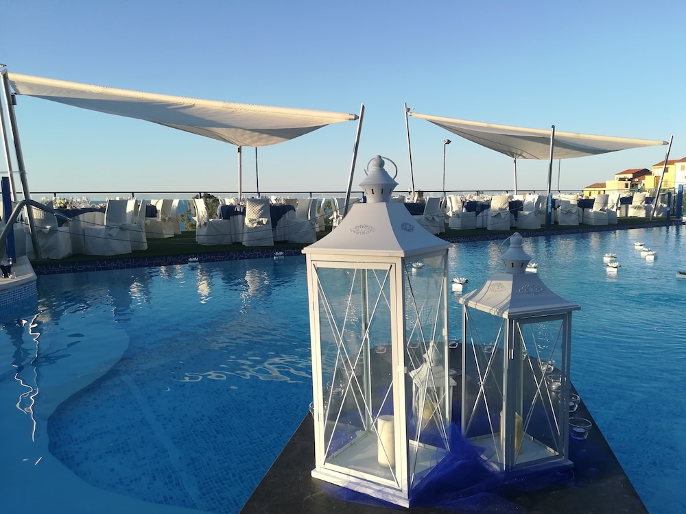 Tus' Hotel — Swimming pool in Castel di Tusa, Sicily