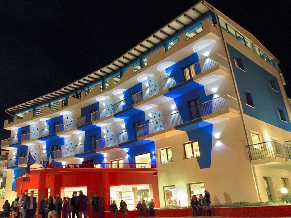 Tus' Hotel — Hotel building in Castel di Tusa, Sicily