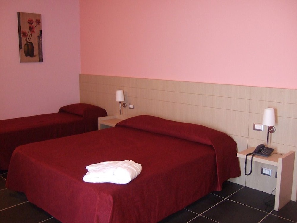 Tus' Hotel — Hotel rooms in Castel di Tusa, Sicily