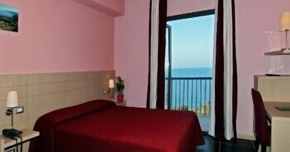Tus' Hotel — Hotel rooms in Castel di Tusa, Sicily