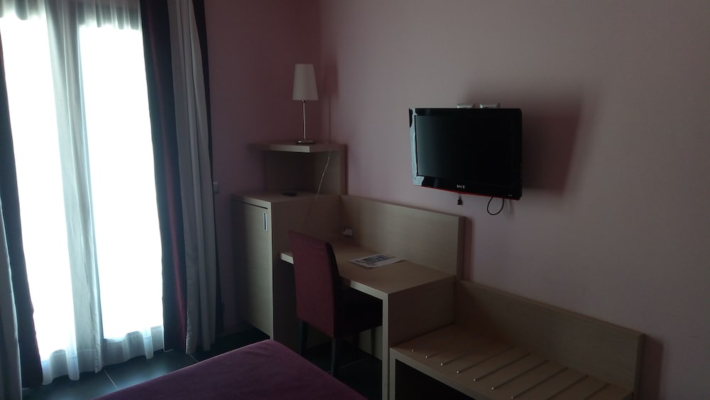 Tus' Hotel — Hotel rooms in Castel di Tusa, Sicily
