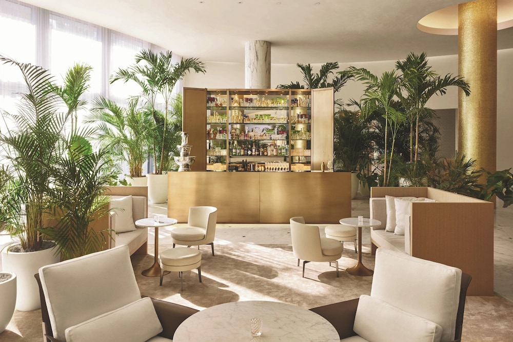 The Miami Beach EDITION — Restaurant & bars in Miami, Florida